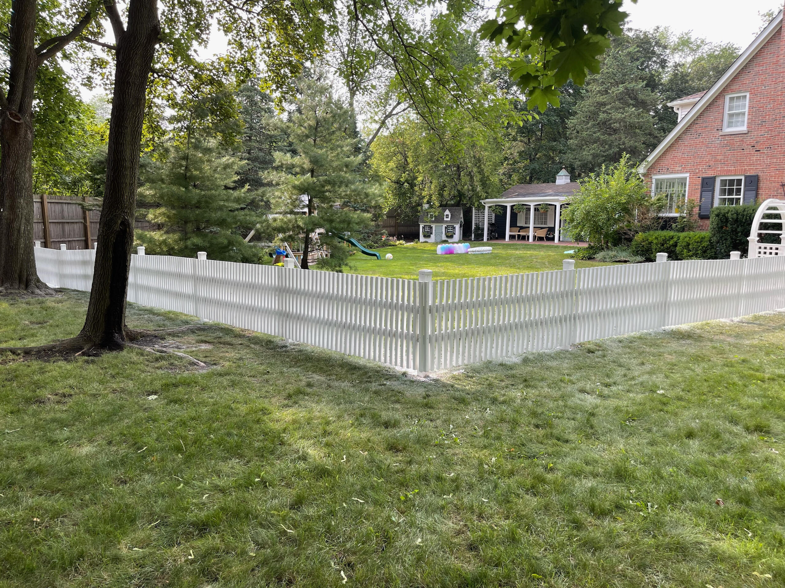 Vinyl Fence Company in Gilberts Illinois